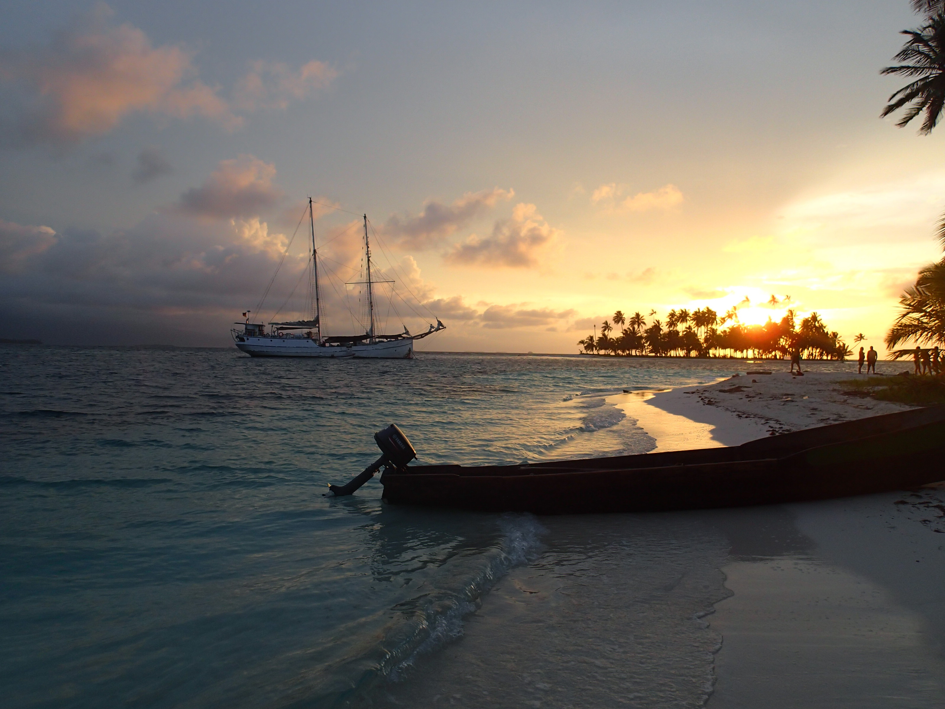 Sailing to Colombia