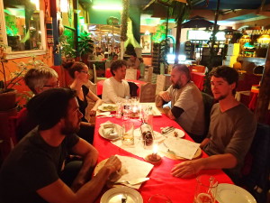 Having dinner with fellow travelers